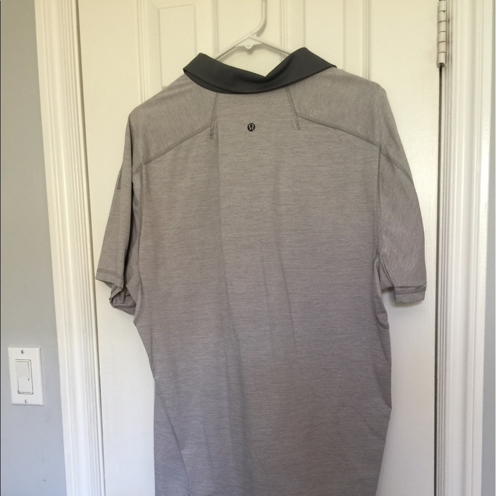 LULULEMON t shirt size L